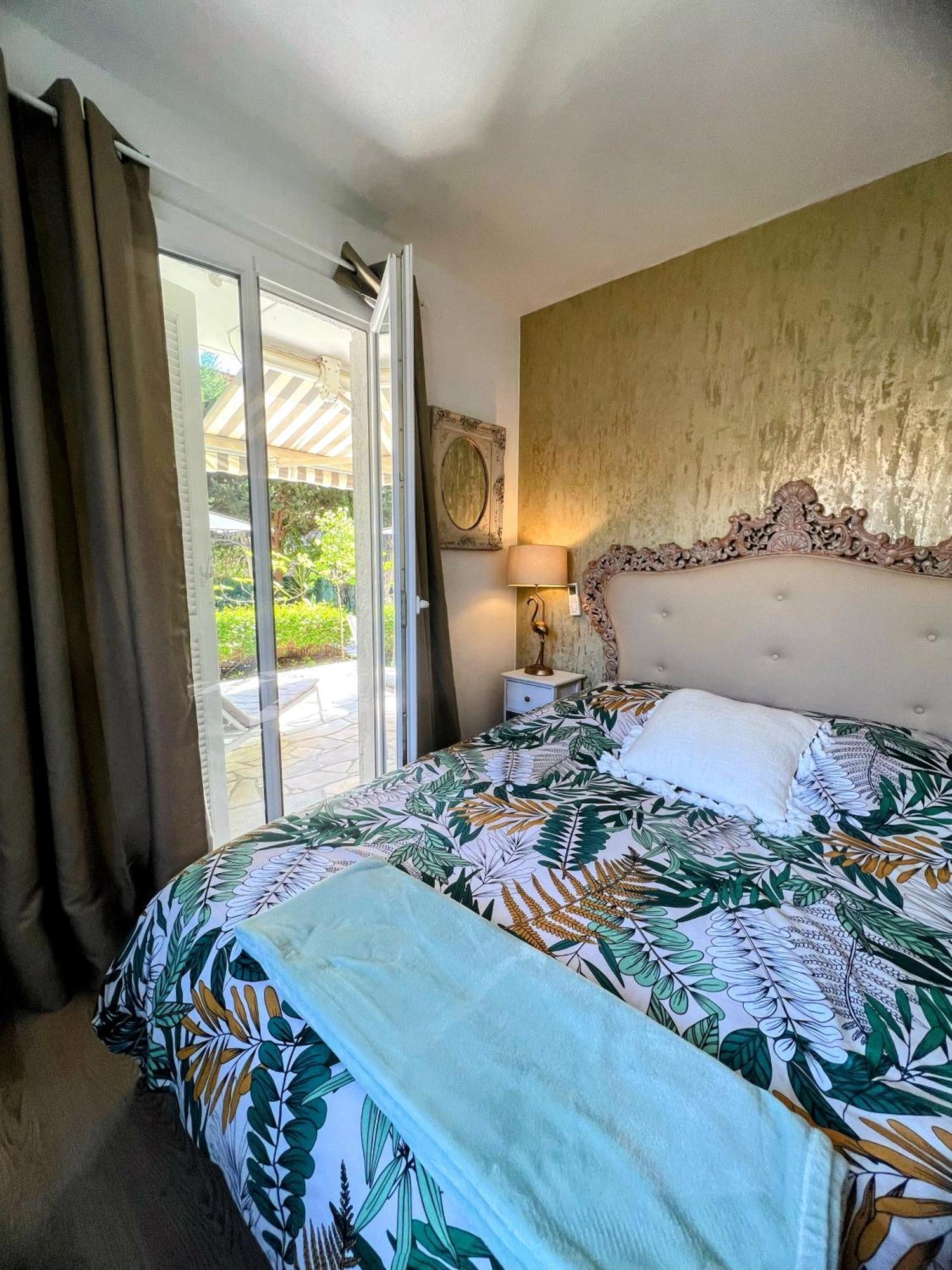 Superbe Appartement Avec Terrasse Jardin Et Parking Prive 圣特罗佩 外观 照片