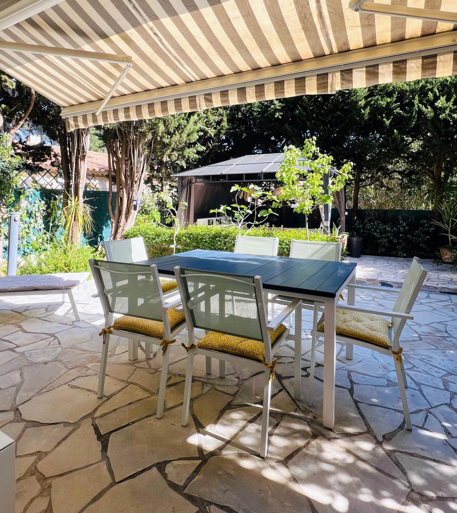 Superbe Appartement Avec Terrasse Jardin Et Parking Prive 圣特罗佩 外观 照片