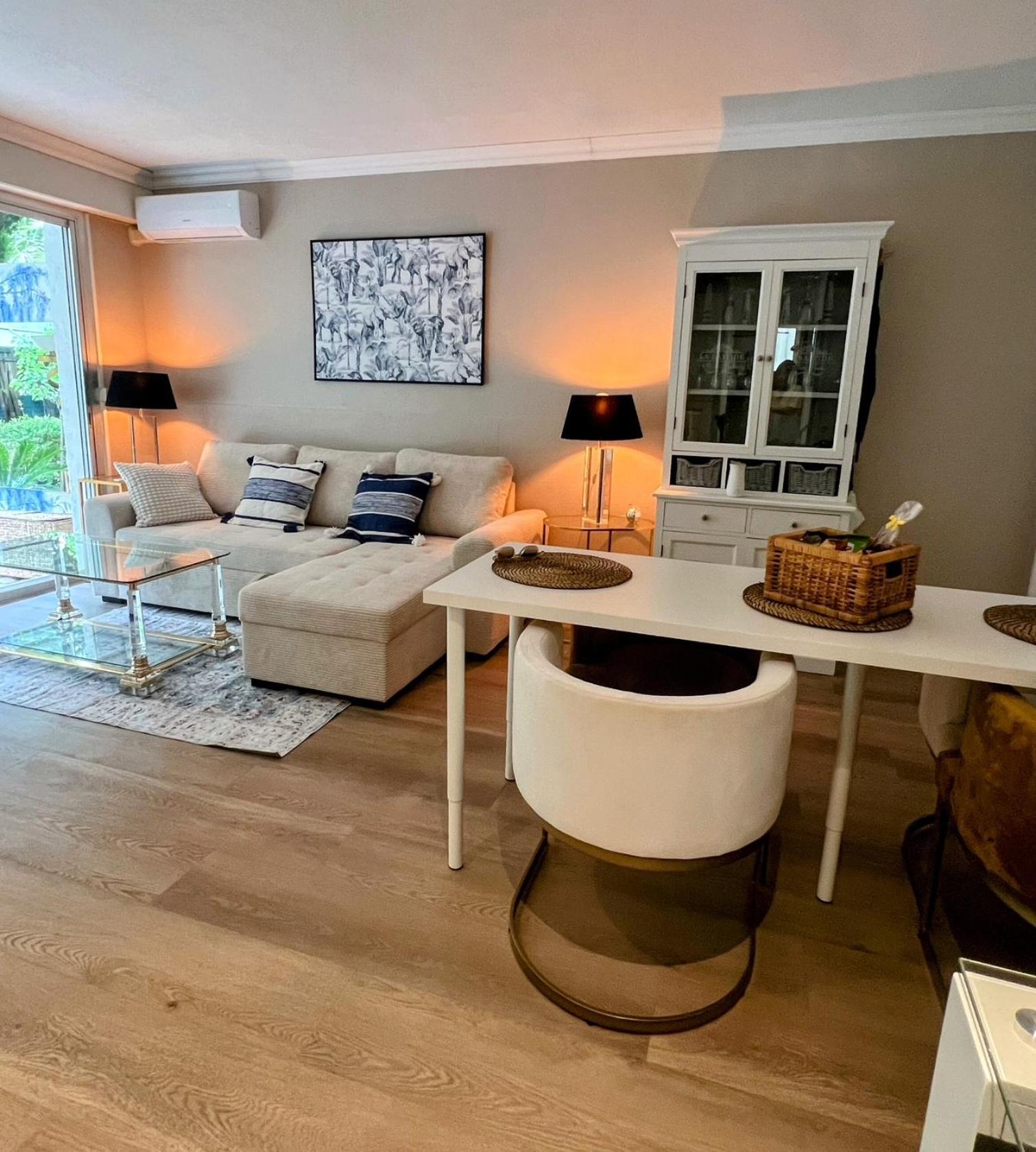 Superbe Appartement Avec Terrasse Jardin Et Parking Prive 圣特罗佩 外观 照片